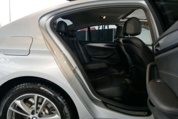 BMW Seria 5 G30-G31 Limuzyna 520d 190KM 2017 BMW Seria 5 2.0D 190KM Bezwyp. 100 ASO, Oryginalne powloki i szyby, Head-U, zdjęcie 8