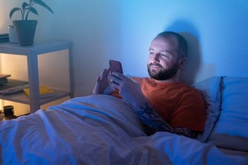 ЦВЕТНАЯ СВЕТОДИОДНАЯ ЛАМПА GU10 RGB 3Вт 270лм ПУЛЬТ ДИСТАНЦИОННОГО УПРАВЛЕНИЯ ЦВЕТА + БЕЛЫЙ НЕ МИГАЕТ CCT