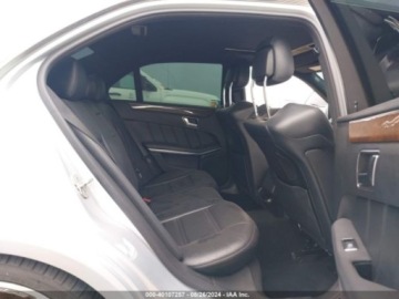 Mercedes Klasa E W212 2014 Mercedes-Benz Klasa E 63 amg, 2014r., 4x4, 5.5L V8 5.5 Benzyna 550KM, zdjęcie 7