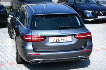 Mercedes Klasa E W213 2022 Mercedes E300de 306ps 4matic Hak Blis Skóra Virtual Webasto Kamera Ambiente, zdjęcie 33