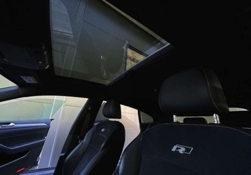 Volkswagen Arteon Fastback 2.0 TDI 240KM 2018 Volkswagen Arteon 2.0 TDI DSG 240 KM bezwypadkowy R-line navi vitrtual, zdjęcie 34