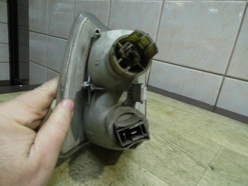 Volvo 760 940 960 89-94 Указатель поворота левый