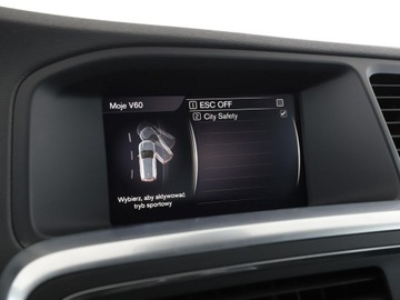 Volvo V60 I Kombi Facelifting 2.0 D2 DRIVE-E 120KM 2017 Volvo V60 Linje Svart D2 skóra navi PDC grzane, zdjęcie 25