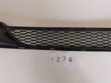 Центральная решетка переднего бампера DODGE Grand Caravan 2.274