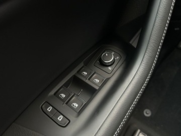 Volkswagen Touareg III SUV Facelifting 3.0 V6 TDI 231KM 2026 Volkswagen Touareg R-line Final Edition 3.0 TDI V6, zdjęcie 22