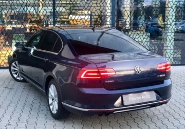 Volkswagen Passat B8 Limousine 1.8 TSI BlueMotion Technology 180KM 2017 Volkswagen Passat Passat 1.8 TSI Highline DSG Vat Marza Salon PL Naw, zdjęcie 7