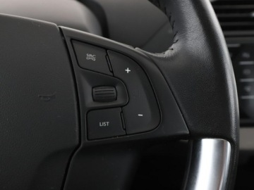 Citroen C4 Picasso II Picasso 1.2 PureTech 130KM 2016 Citroen C4 Picasso Historia serwisowa Klimatyzacja, zdjęcie 26