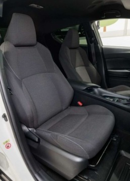 Toyota C-HR I Crossover 1.8 Hybrid 122KM 2019 Toyota C-HR 1.8 Hybrid Premium 1.8 Hybryda 122KM, zdjęcie 11