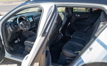 Volvo XC40 2022 Volvo XC 40 Volvo XC40 2.0 T5 AWD 247KM 2.0 Benzyna 247KM, zdjęcie 8