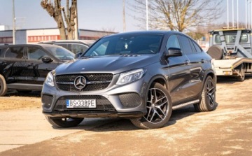 Mercedes GLE W166/C292 SUV 3.0 350d 258KM 2016 Mercedes-Benz GLE Mercedes-Benz Klasa GLE W166 350 D 4MATIC 258KM 3.0 258KM