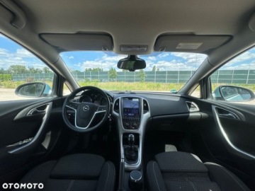 Opel Astra J Hatchback 5d 1.6 Turbo ECOTEC 180KM 2010 Opel Astra Opel Astra 1.6 Turbo Edition 1.6 Benzyna 180KM, zdjęcie 31