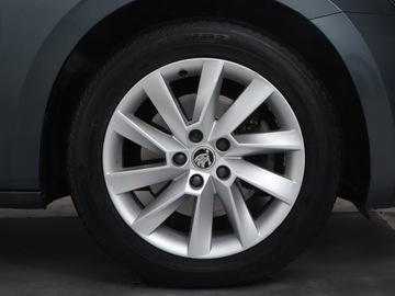 Skoda Superb III Kombi Plug-In Hybrid 1.4 TSI Plug-In-Hybrid 218KM 2020 Skoda Superb iV 1.4 TSI PHEV, Salon Polska, zdjęcie 14