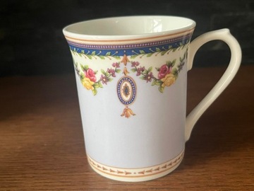 Porcelanowy kubek Queen's błękitny victorian borders lavender