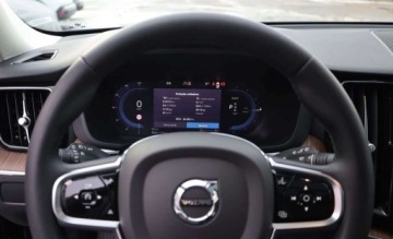 Volvo XC60 II 2023 Volvo XC 60 Volvo XC 60 T6 AWD Plug-In Hybrid R-Design 2.0 Hybryda Plug-in, zdjęcie 11