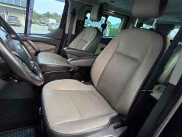 Ford Tourneo Custom I L1 2.2 TDCi 125KM 2014 Ford Tourneo Custom TITANIUM bezwypadkowy, zdjęcie 24