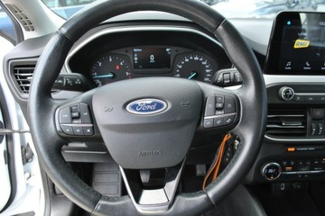 Ford Focus IV Hatchback 1.5 EcoBlue 95KM 2019 Ford Focus TrendEdition 1,5 EcoBlue 95KM ASO Gwar, zdjęcie 18