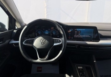 Volkswagen Golf VIII Hatchback 1.5 eTSI EVO mHEV 150KM 2024 Volkswagen Golf Variant 1.5 eTSI mHEV 150KM DSG Life Salon PL I-wszy wlasc, zdjęcie 18