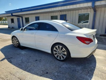 Mercedes CLA C117 Coupe Facelifting 2.0 250 211KM 2018 Mercedes-Benz CLA pakiet amg 2.0 Benzyna 211KM, zdjęcie 1