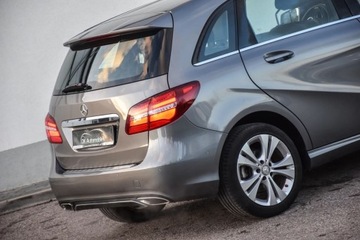 Mercedes Klasa B W246 Sports Tourer Facelifting 1.6 180 122KM 2016 Mercedes-Benz Klasa B MERCEDES B180 122KM ALU17 Automat LED WEBASTO Navi G, zdjęcie 10