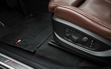BMW X5 E70 SUV Facelifting xDrive35i 306KM 2010 BMW X5 M-PAKIET 3.0B 306Ps Navi Skora Ledy Panorama El.klapa Dociagi Head, zdjęcie 19