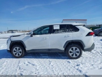 Toyota 2024 Toyota RAV4 2024r., LE, od ubezpieczalni 2.5 Benzyna 203KM, zdjęcie 3