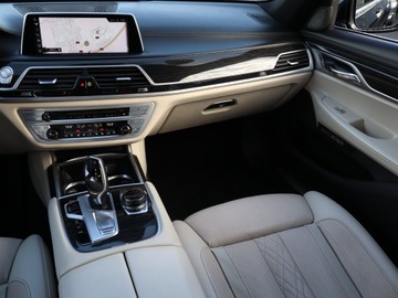 BMW Seria 7 G11-G12 Sedan 740d 320KM 2016 BMW 7 740d xDrive, Salon Polska, Serwis ASO, zdjęcie 7