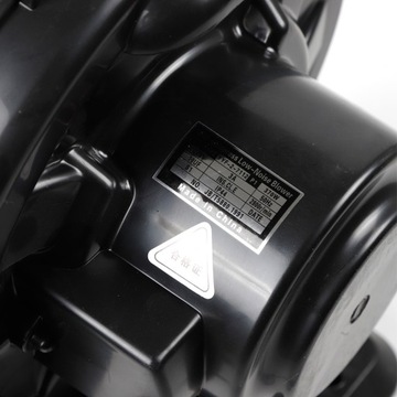 Надувной вентилятор мощностью 370 Вт.