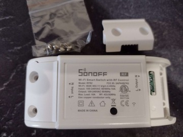 Inteligentny przełącznik WiFi RF 433 Sonoff RF R2