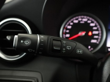 Mercedes Klasa C W205 2017 Mercedes C 180 Czujniki, Aut.klima, Navi, Skóra, zdjęcie 30