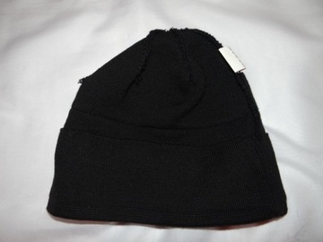 ПРОХЛАДНАЯ ШЕРСТЯНАЯ ЗИМНЯЯ ШАПКА