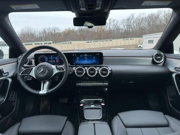 Mercedes CLA C118/X118 2025 Mercedes-Benz CLA 250 2025 2.0l 2.0 Benzyna 221KM, zdjęcie 6