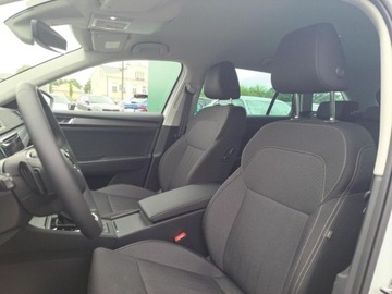 Skoda Superb III Kombi Facelifting 2.0 TSI 190KM 2024 Skoda Superb 2.0 Benzyna 190KM, zdjęcie 13