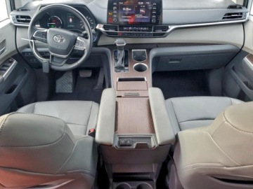 Toyota Sienna III 2021 Toyota Sienna XLE 2021 2.5 Hybryda 245KM, zdjęcie 8