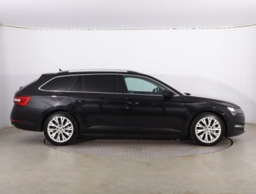 Skoda Superb III Kombi Facelifting 1.5 TSI 150KM 2020 Skoda Superb 1.5 TSI, Automat, Skóra, Navi, Klima, zdjęcie 5