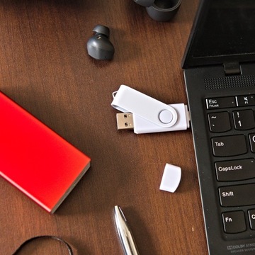 Флешка подарочная 8 ГБ 2.0 USB-C TYPE C БЕЛАЯ БЕЗ ГРАВИРОВКИ