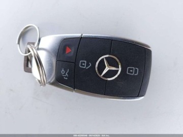 Mercedes GLB 2022 Mercedes-Benz GLB Mercedes-Benz GLB 250 2.0 Benzyna 221KM, zdjęcie 10