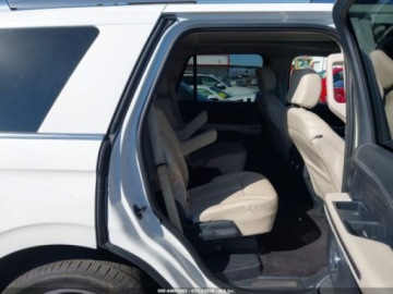 Ford Expedition III 2023 Ford Expedition Platinum 2023 3.5 Benzyna 400KM, zdjęcie 12