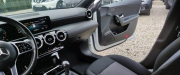 Mercedes CLA C118/X118 Shooting Brake 1.5 180d 116KM 2020 Mercedes-Benz CLA 1.5CDi 115kM Klima Temp. Voice Assistant Full LED BLIS K, zdjęcie 11