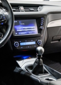 Toyota Avensis III Wagon Facelifting 2015 1.8 Valvematic 147KM 2016 Toyota Avensis 1.8 Premium 1.8 Benzyna 147KM, zdjęcie 24