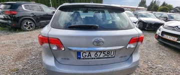 Toyota Avensis III 2014 Toyota Avensis 2014r, 2.0 D4D. Lekko przetarty lewy bok. Jezdzi. 2.0 142KM, zdjęcie 15