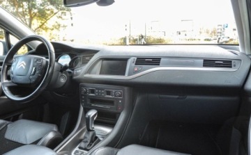 Citroen C5 III Tourer 2.0 BlueHDi 180KM 2015 Citroen C5 2,0HDI (180KM) Automat Lift Skory 2015 r. 2.0 Diesel 180KM, zdjęcie 9