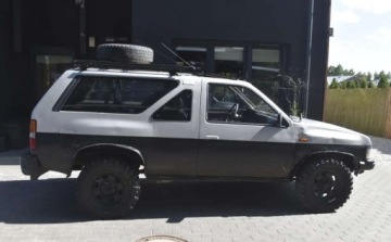 Nissan Terrano I 2.4 i 4WD 103KM 1988 Nissan Terrano Nissan Terrano 2.4 Benzyna 103KM, zdjęcie 24