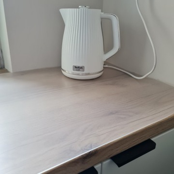 Защитный коврик для столовой матовой стойки 2 мм 100x100 см.