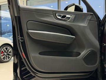 Volvo XC60 II 2022 Volvo XC 60 Core / Hak / Kamera cofania / CarPlay/, zdjęcie 10