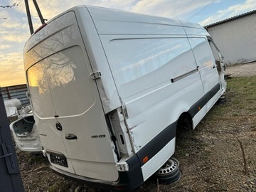 MERCEDES SPRINTER 907 W907 L3 H2 Błotnik Ćwiartka próg prawa prawy tył
