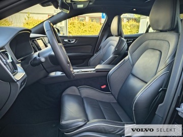 Volvo S60 III Sedan Facelifting 2.0 B5 250KM 2023 Volvo S60 S60 B5B Ultimate AWD, 250 KM, Kamera 360, zdjęcie 9