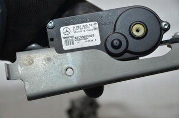 MECHANIZMUS OKNO ZVEDANÉ PRAVÝ ZADNÍ - MERCEDES W251