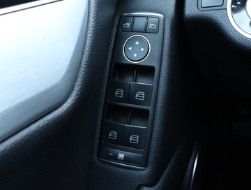 Mercedes Klasa C W204 Limuzyna 2.2 200 CDI BlueEFFICIENCY 136KM 2011 Mercedes C C 200 CDI, Salon Polska, Automat, zdjęcie 19