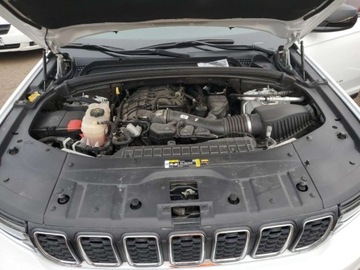 Jeep Grand Cherokee IV 2022 Jeep Grand Cherokee L Laredo 2022 3.6l 3.6 Benzyna 293KM, zdjęcie 6