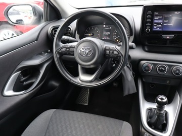 Toyota Yaris IV Hatchback 1.5 Dynamic Force 125KM 2023 Toyota Yaris 1.5 VVT-i, Salon Polska, zdjęcie 6